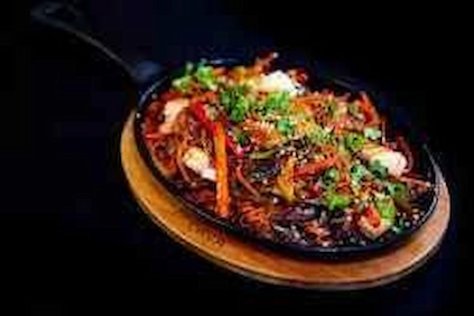 Creveti magici la wok